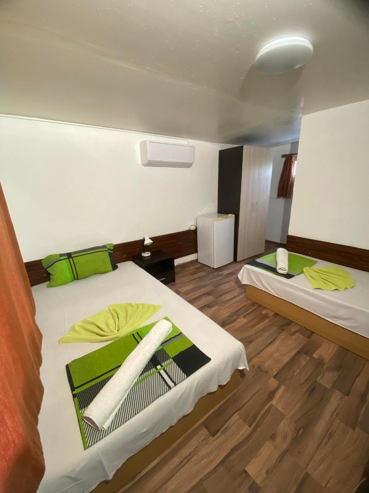 Family Hotel Julian Kranewo Exterior foto